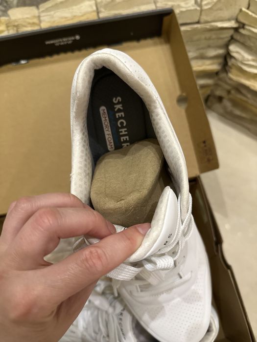 Кроссовки skechers белые