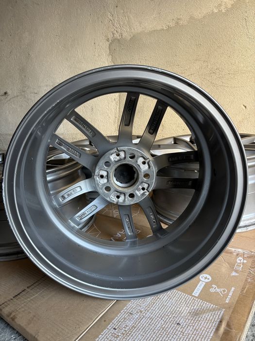 Jante bmw 5x112 G20 G30 G21 G26 r18 style 662M oem