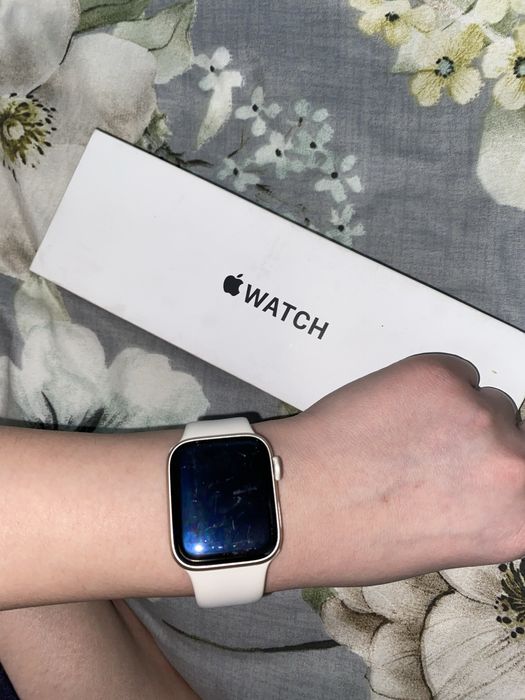 Apple Watch SE 40 star lite s/m