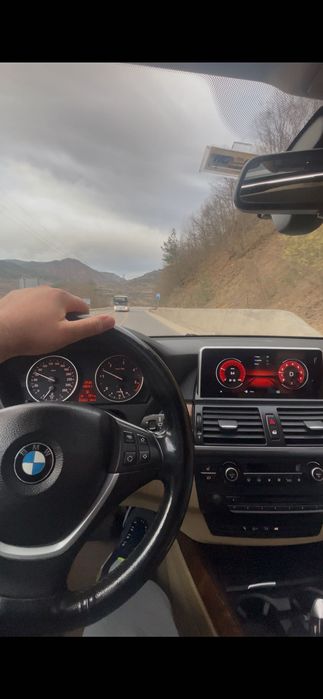 Продавам волан за BMW x5 e70