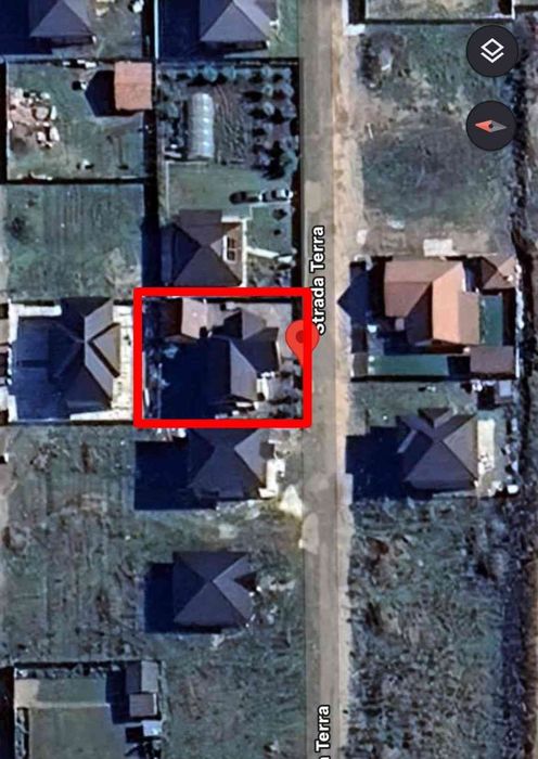 Casă + anexă locuibilă în curte