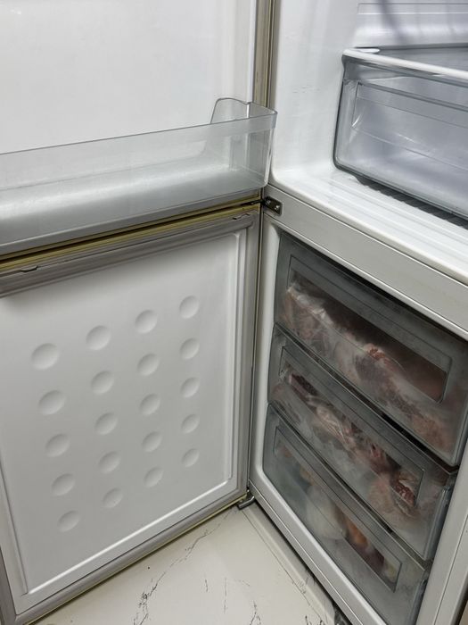 Продам холодильник