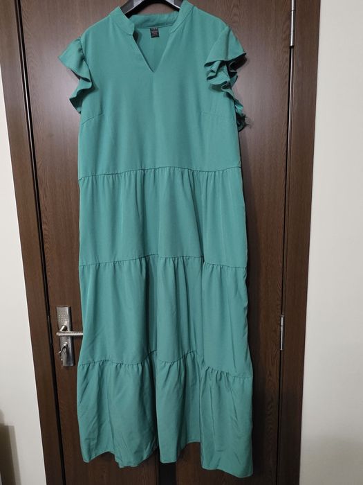 Vând rochie dama