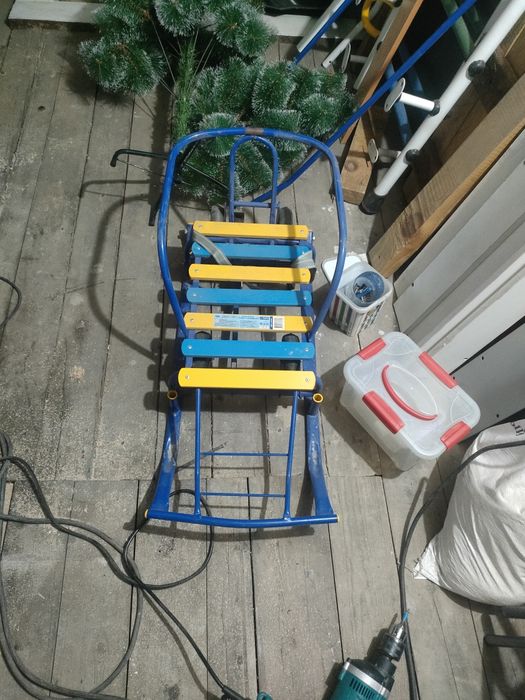 Продам санки детские
