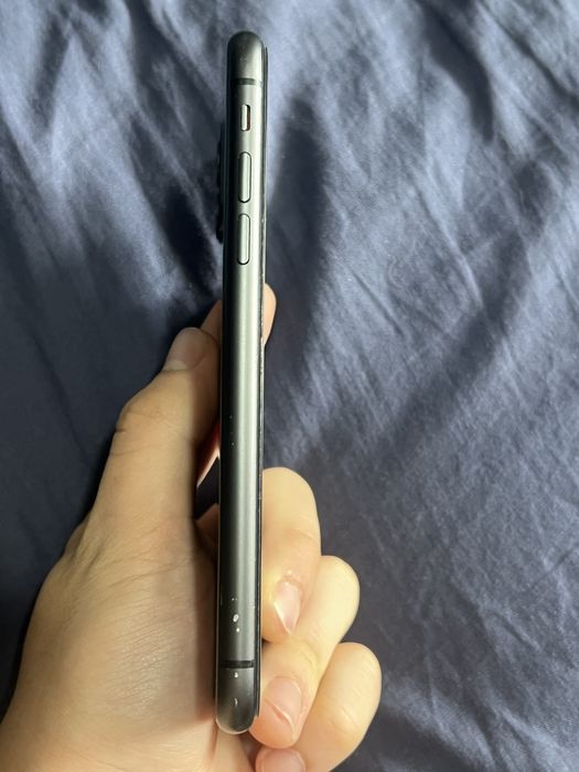 iPhone 11 64GB Negru - Citește descrierea