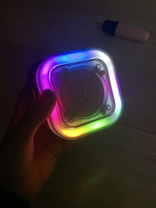 Продам колонку + микрофон дёшево