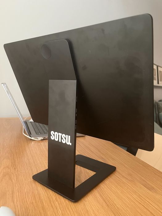 Монитор FlipAction Pro 16 - Отлично Състояние