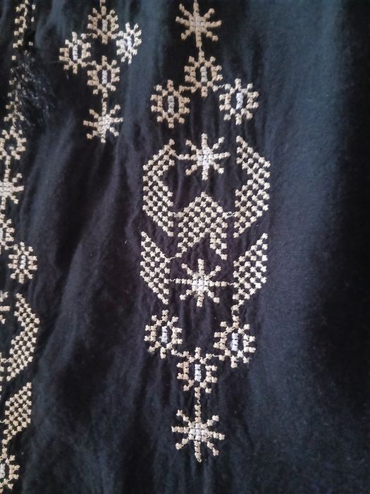Bluza motive boho/ etnice neagra / broderie crem / S-L / maneci 3/4