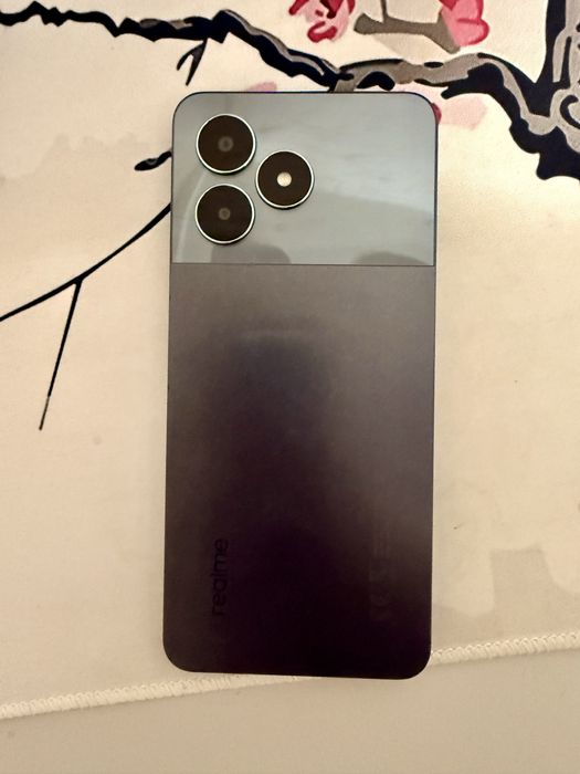Срочно продам Realme Note 50