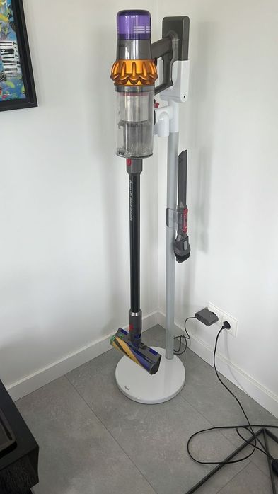 Dyson V15 Detect Absolute — умная мощность без проводов