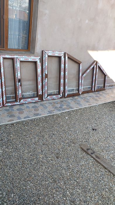 Tâmplărie pvc cu sticlă termopan.