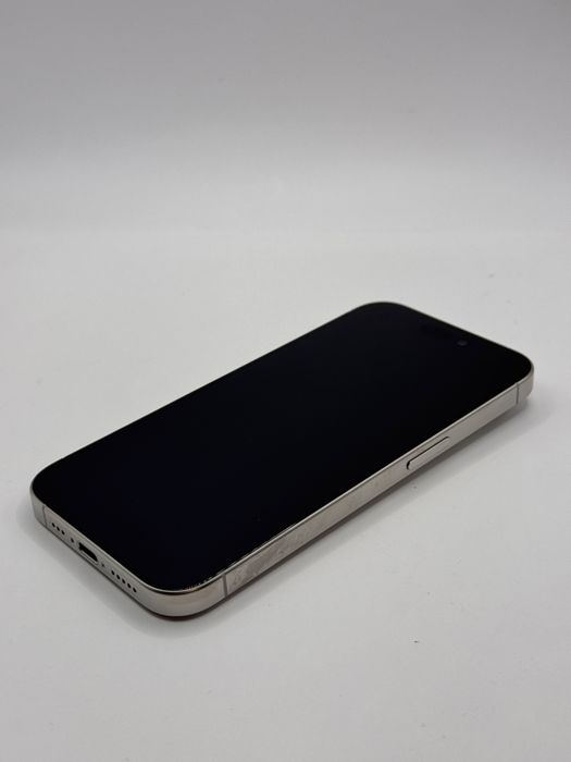 Magazin vinde Iphone 15 pro 128gb 90% Garantie