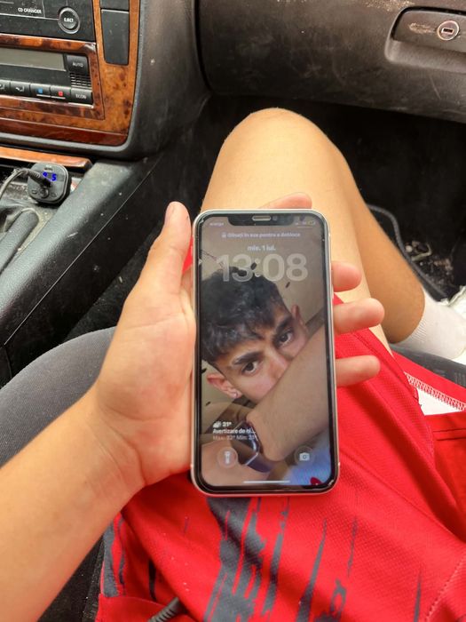 Dau la schimb ipone 11