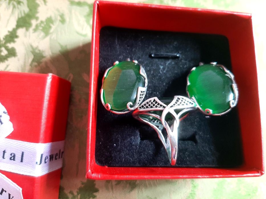 Продаю набор серги серебро 925