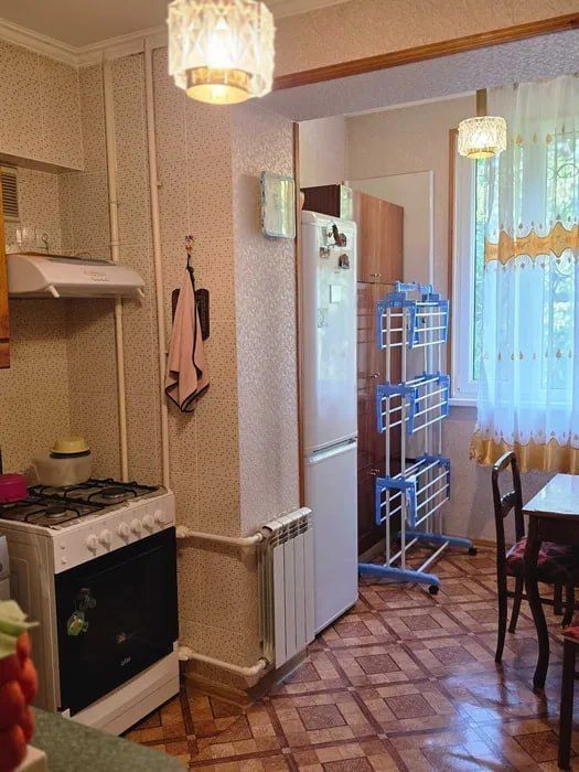 Срочно! Квартира на Ц-4! 1в2/2/4