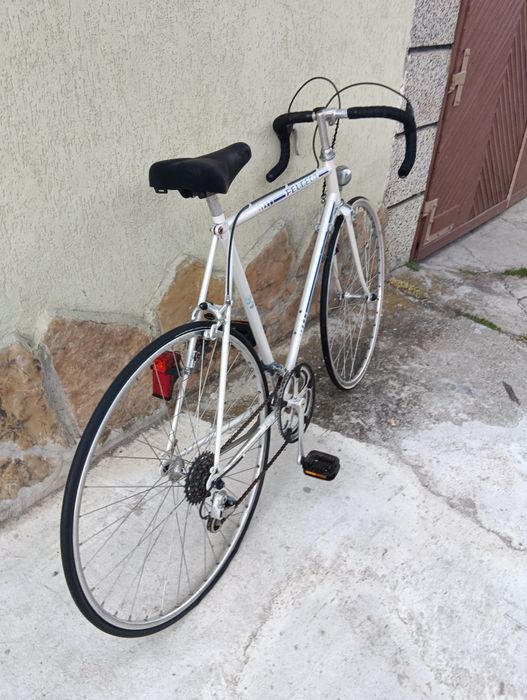 Ретро Шосеен бегач,( PEUGEOT).
