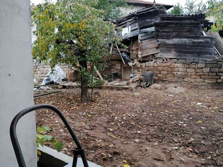 Продава се Етаж от къща в Белоградчик - 140 кв.м за 328 €/кв.м - Снимка #6