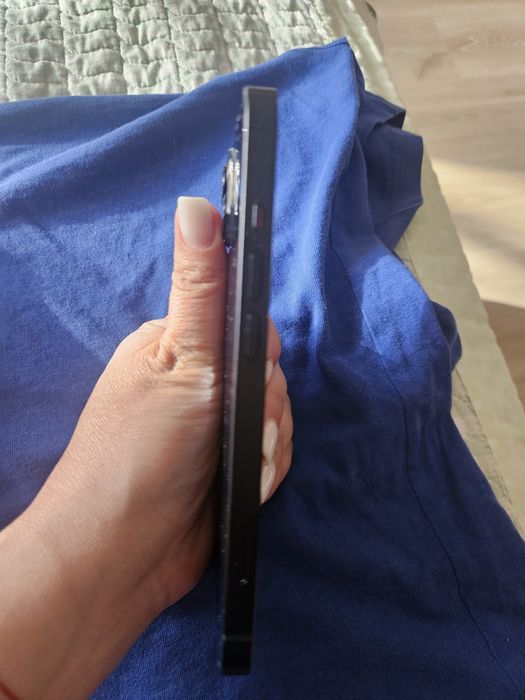 Продам iPhone 13 128гб