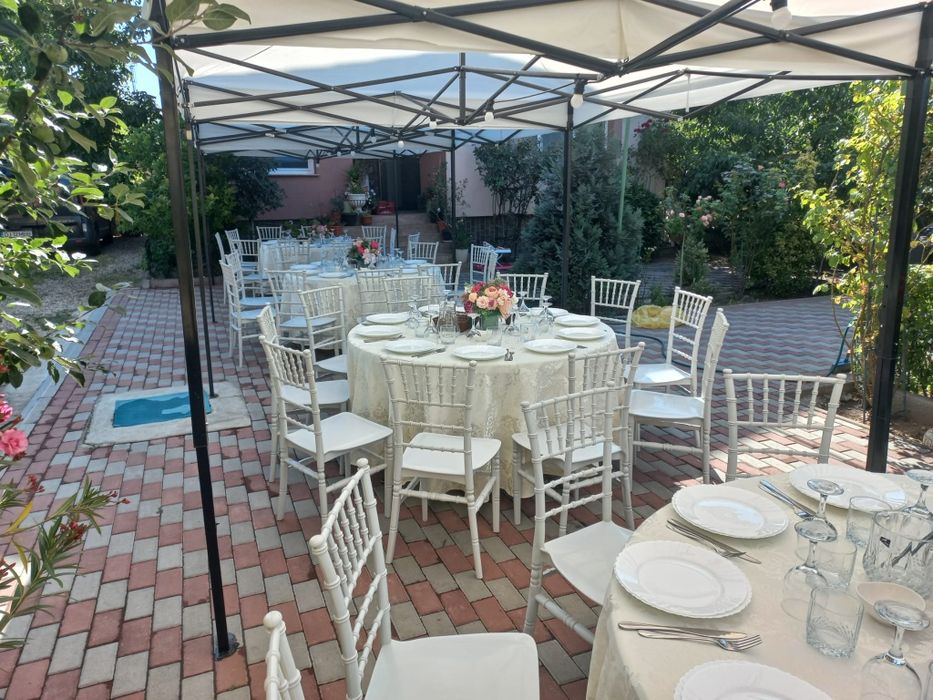Inchirieri mese,scaune,pavilioane,corturi pentru evenimente