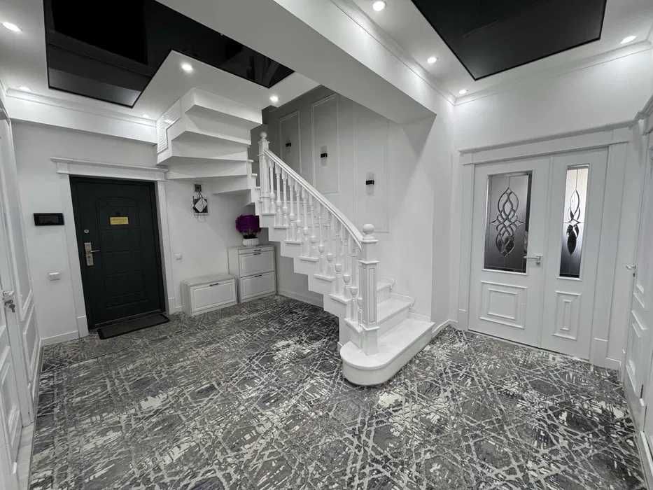 СРОЧНО ! Сдается Квартира в аренду, рядом с метро / в центре города