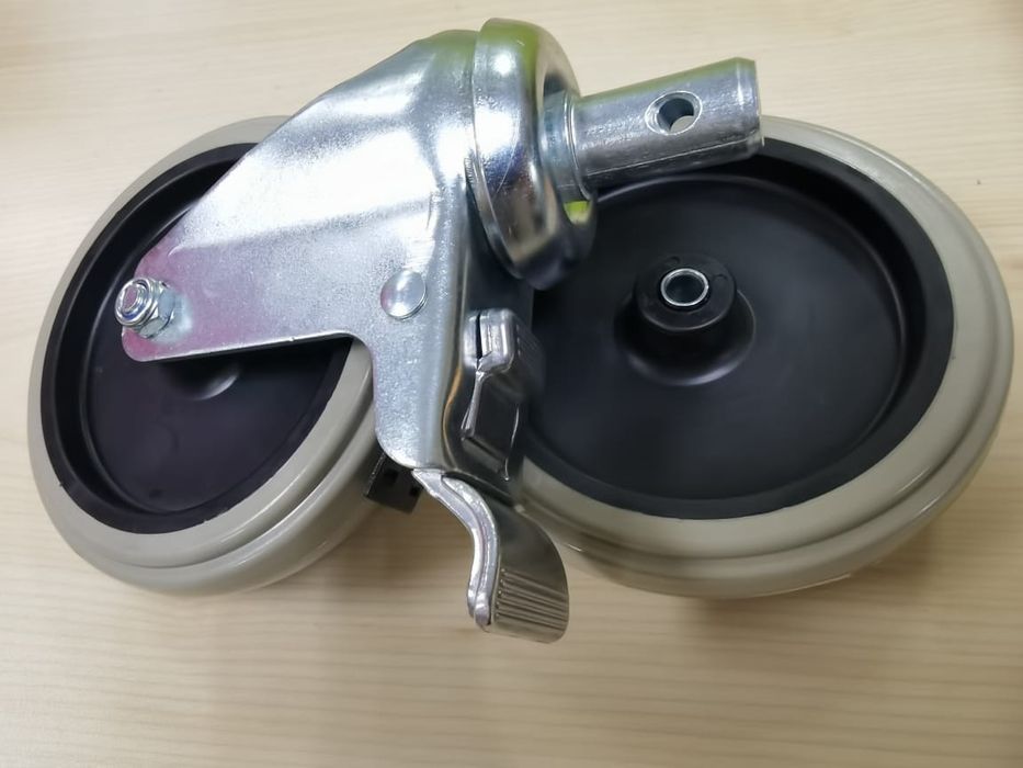 Roata cu frana pentru scaun wc.