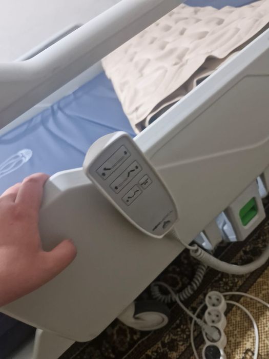 Продам электрическую кровать