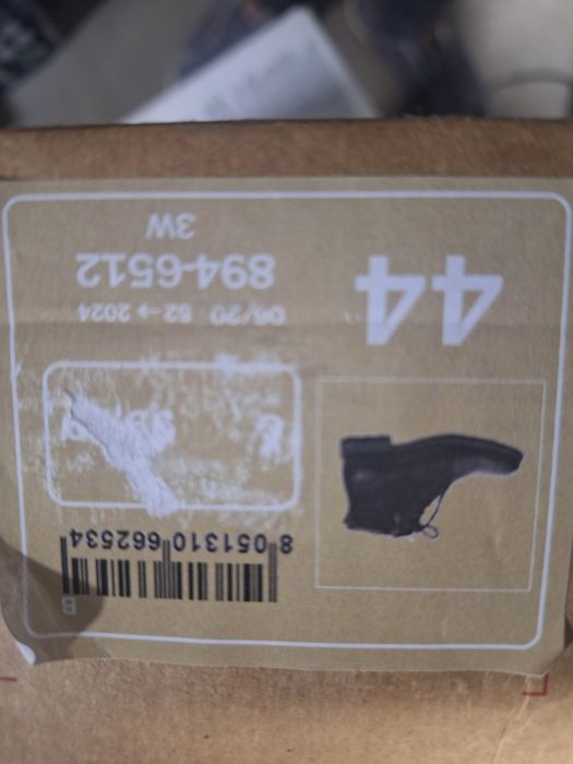 ghete originale Bata mărimi 42 și 44