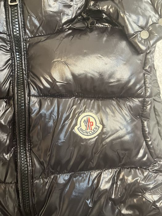 vesta moncler.