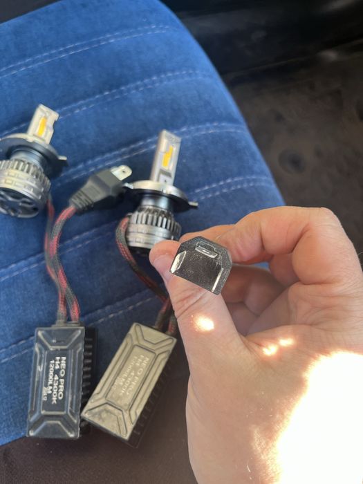 Продам LED лампы H4
