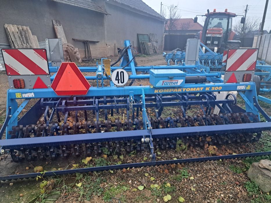 Vând kompactomat farmet k 300