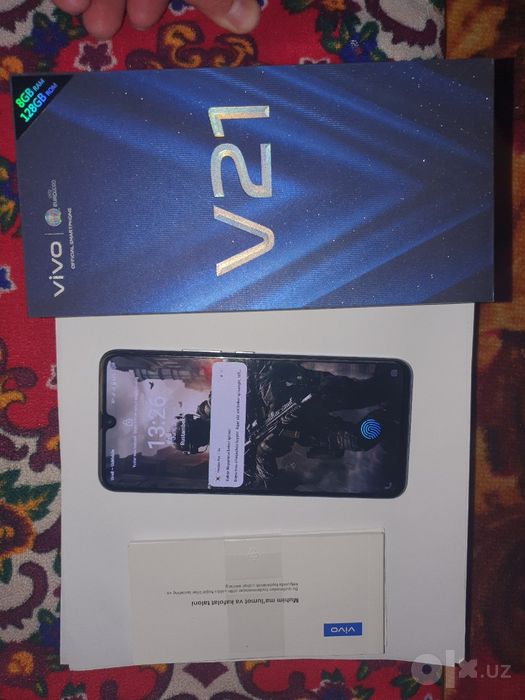 Vivo v21 8+4Ram 128Gb