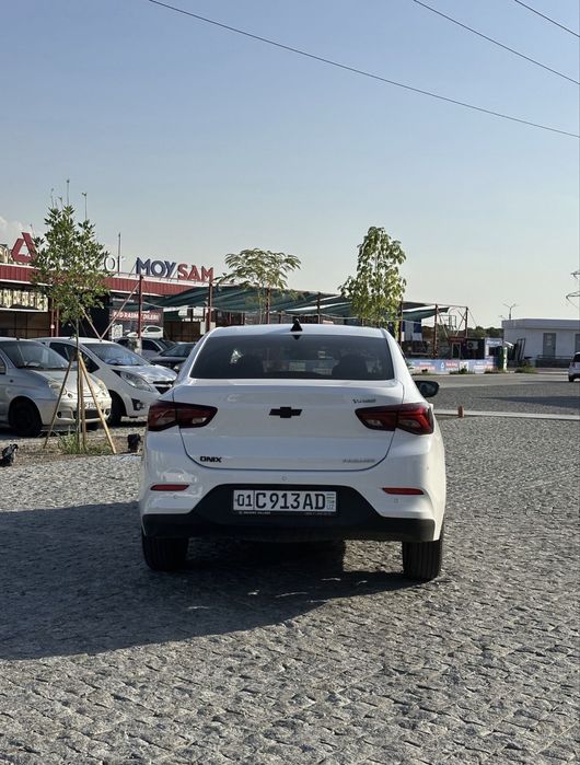 Onix Premier+ 2025