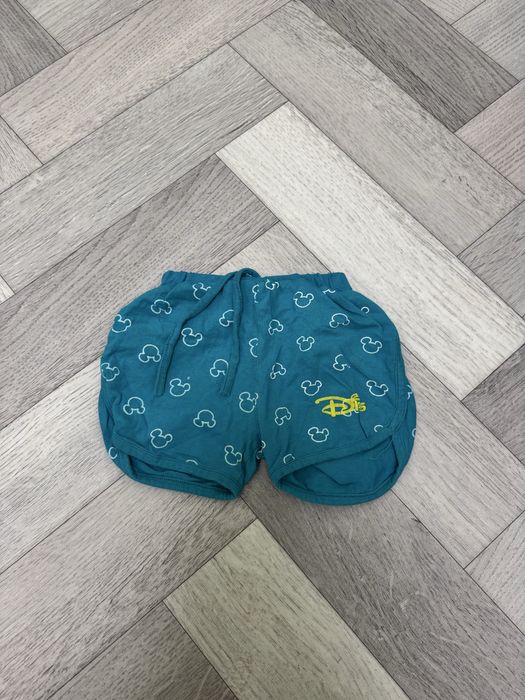 Продам дешево детские вещи