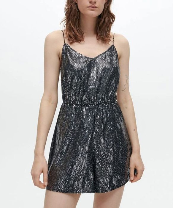 Salopeta petreceri, Revelion, club