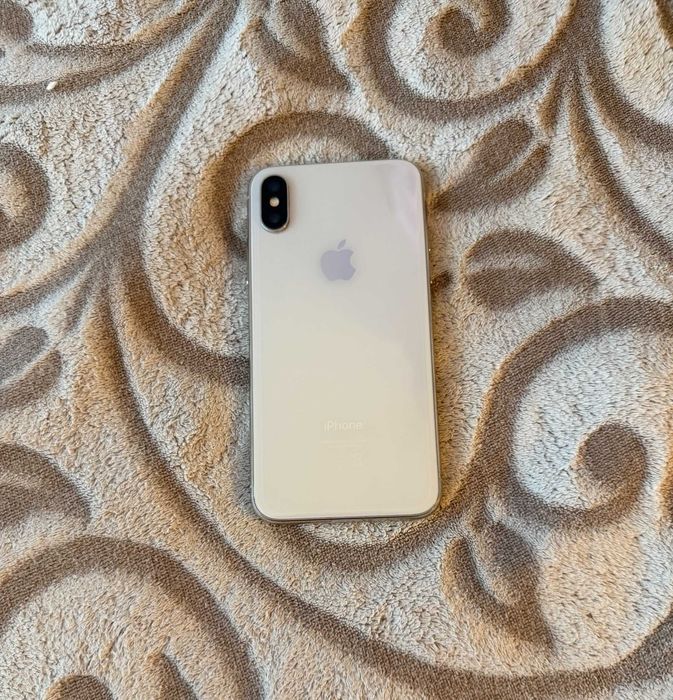 Apple iPhone X 64GB Silver – работещ, за смяна на батерия