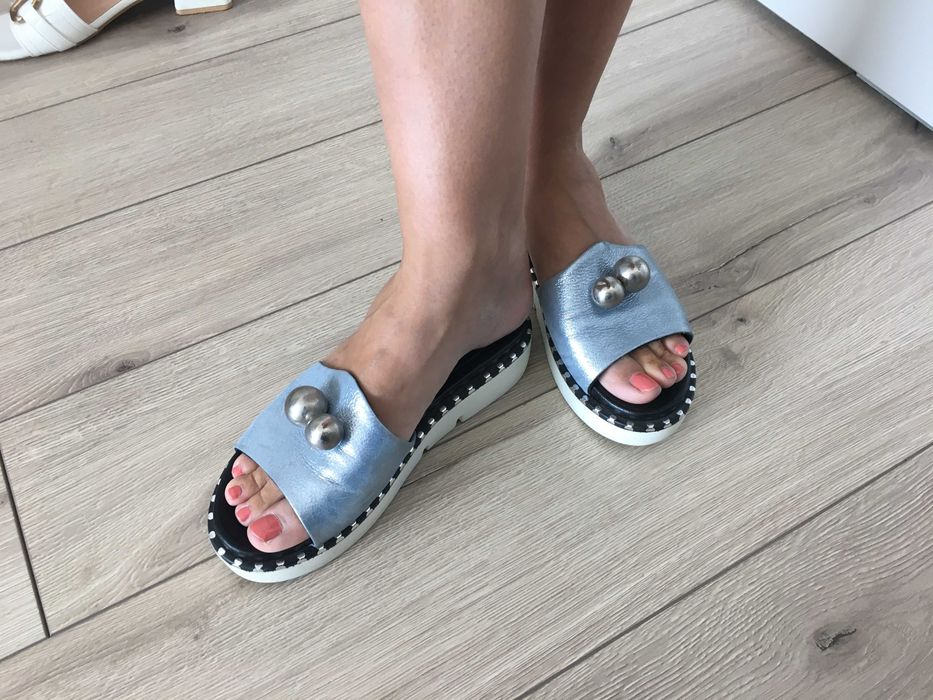 Дамски чехли от естествена кожа