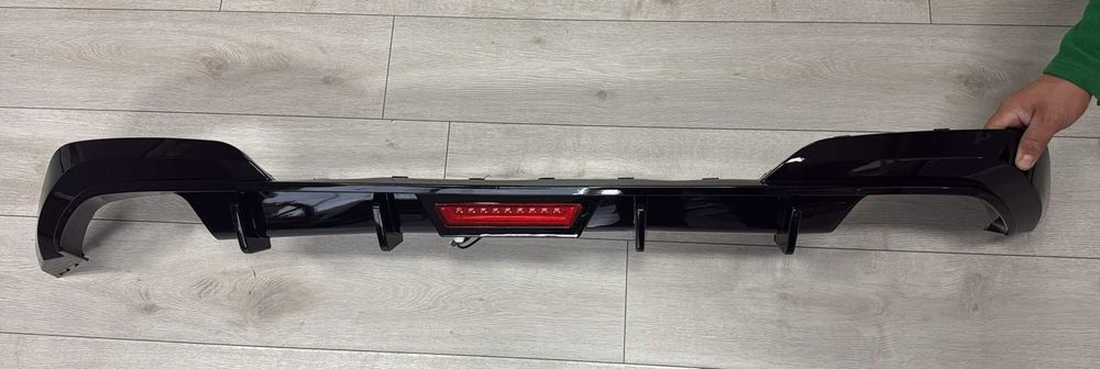 бмв г20 г21 дифузьор с ф1 стоп / добавка за задна броня bmw g20 g21