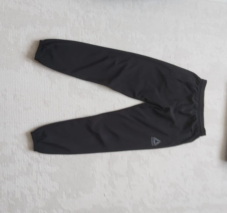 Продаю спортивную одежду