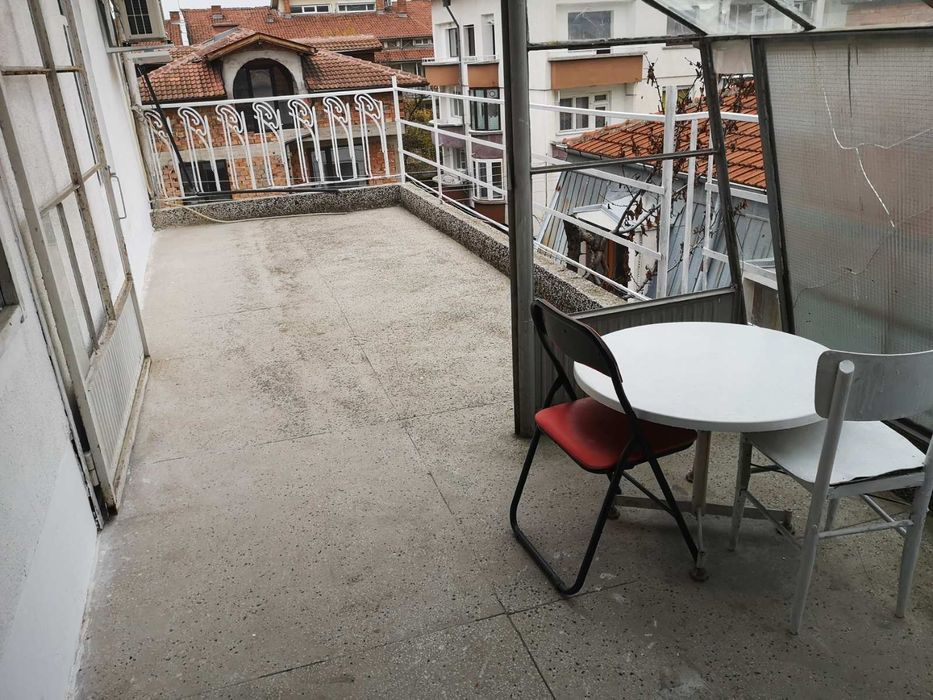 Дава се под наем Двустаен апартамент в Плевен, Идеален център - 90 кв.м за 248.88 € - Снимка #9