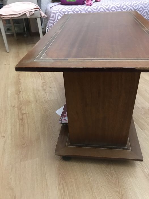 Журнальный столик