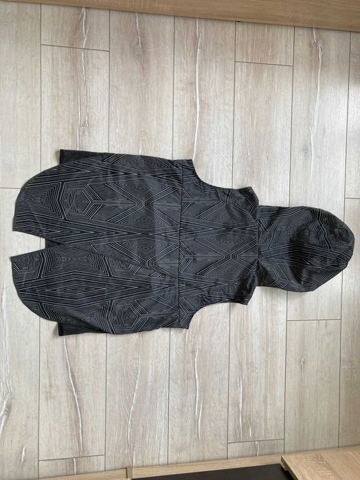 НОВО Ivy Park Reflective Print Showerproof женско елече елек размер S