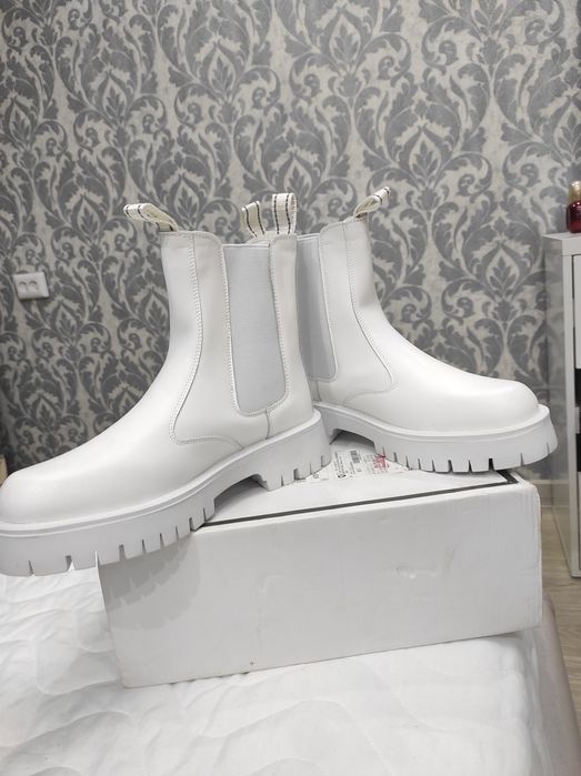 кожаные ботиночки  демисезонные ПРОДАМ