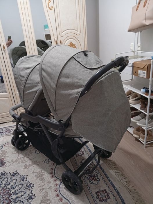 Bolalar aravachasi (ketma-ket bolajonlar uchun)