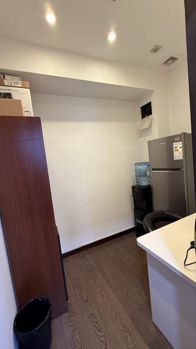 Сдам офис в Б/Ц Uzoman Юнусабад М.Минор  60м2 и 40м2 общая п 100м2 f88