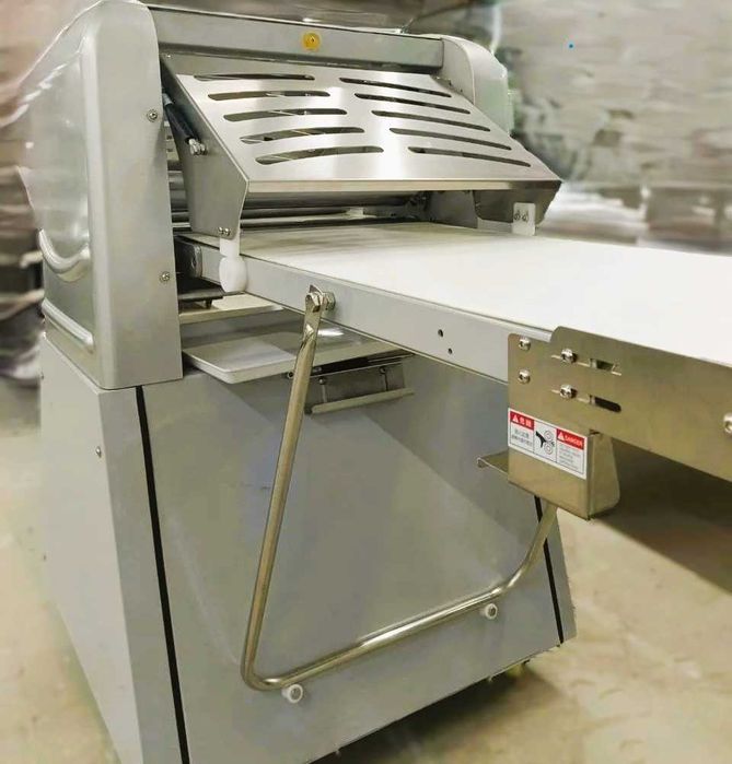 Тестораскаточная машина SINMAG SM-520E