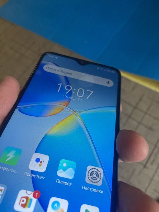 Продаю телефон стильный