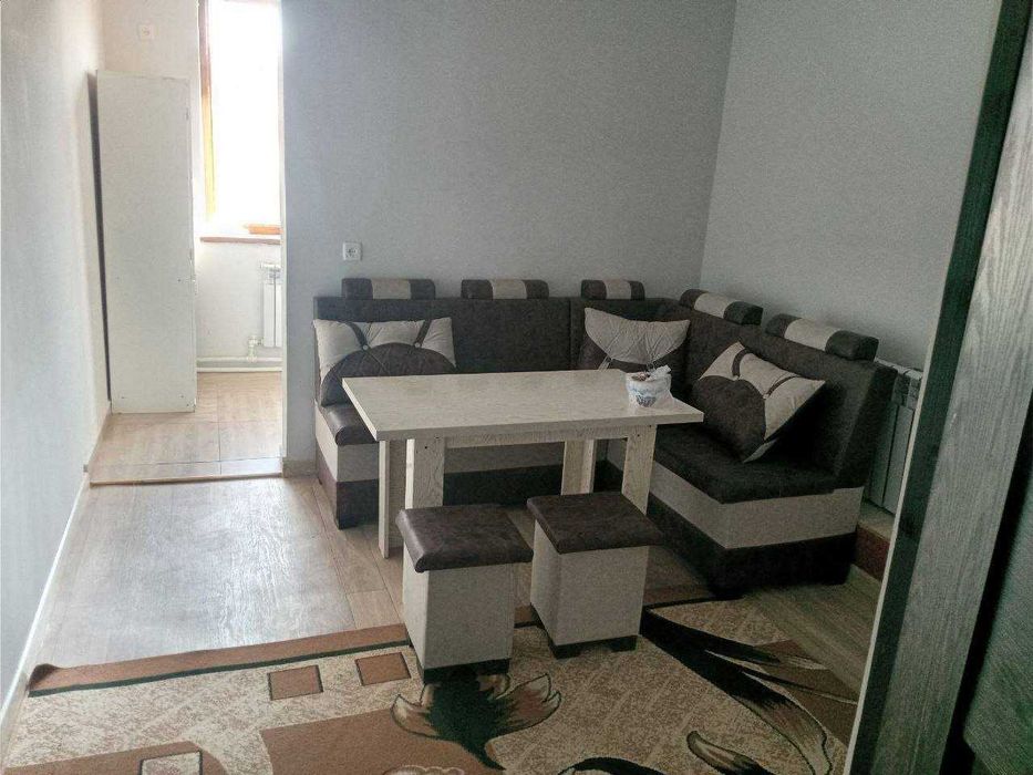 СРОЧНО !! Продаётся квартира в Яшнабаде 1/6/6 ( 40 кв/м ) Авиасозлар 1