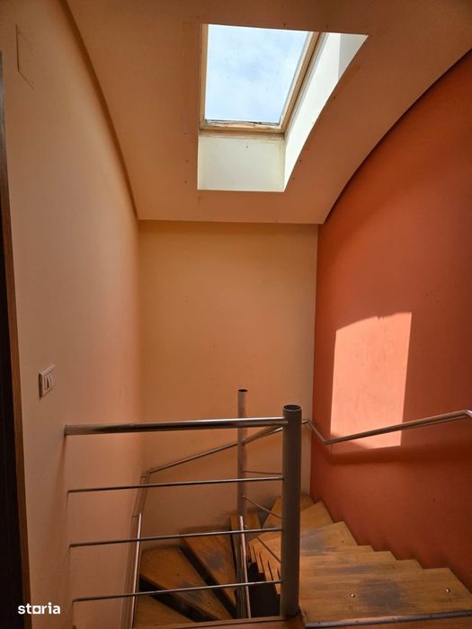Cladire moderna 14 camere, 4baii, 10 locuri de parcare, Mehala