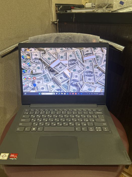 Ноутбук LENOVO V14-ADA