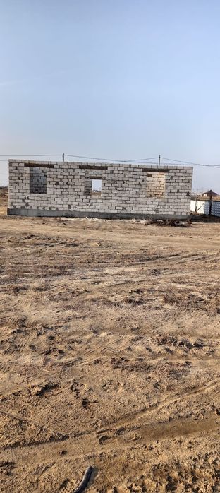 Уй сатылади толик бытпеген